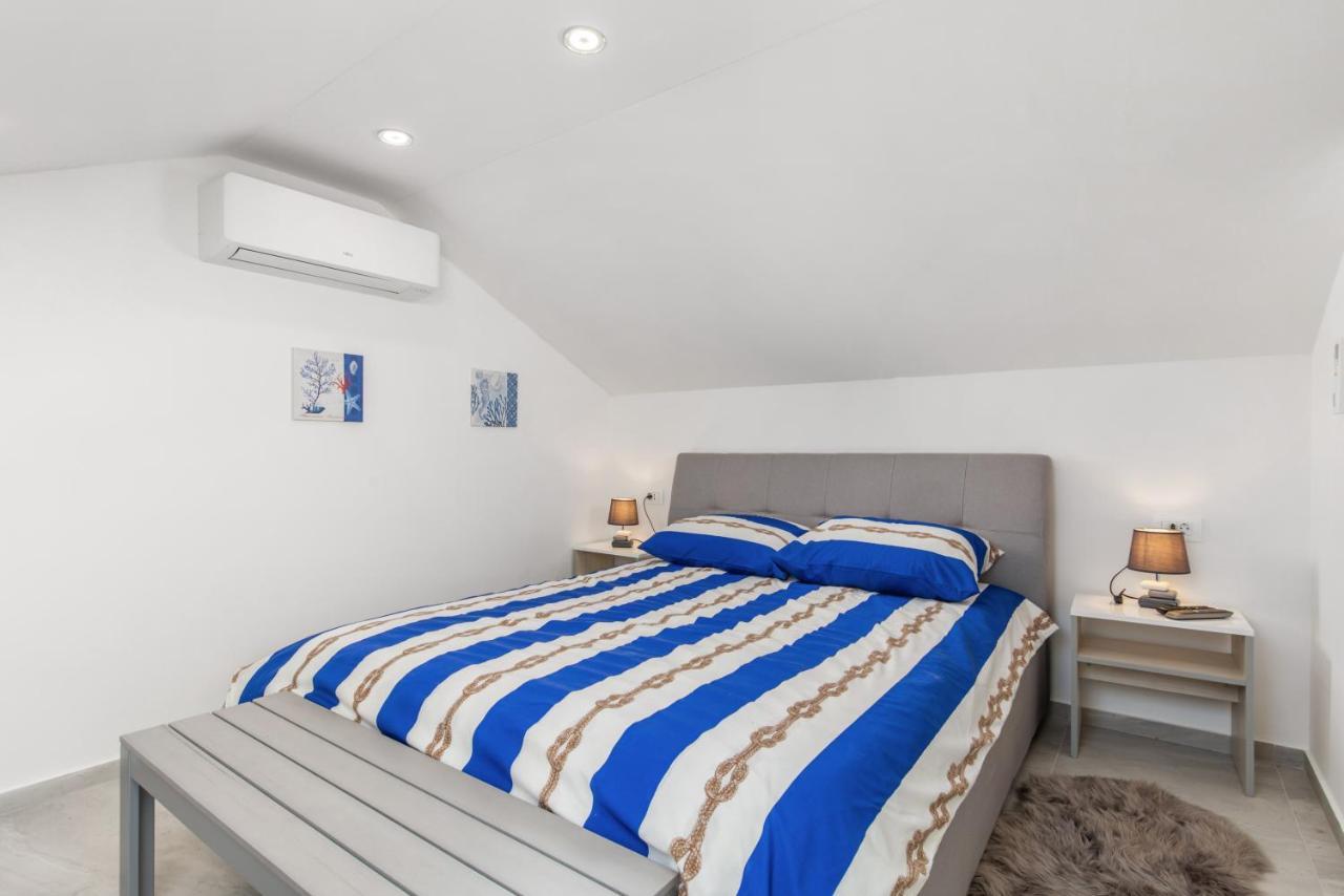 Apartment Coralina バスカ エクステリア 写真